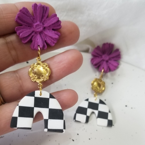 Handcrafted polymer clay earrings - Picture 2 of 2